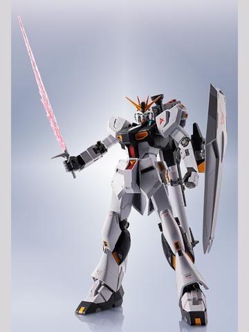 「機動戦士ガンダム 逆襲のシャア」のνガンダムのフィギュア「METAL ROBOT魂 ＜SIDE MS＞ νガンダム」（c）創通・サンライズ