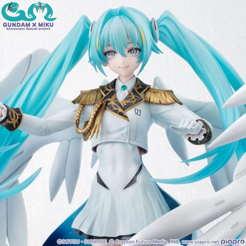 「ガンダム」シリーズと初音ミクがコラボしたフィギュア「Lucrea（ルクリア） 機動戦士ガンダム45周年×初音ミク　初音ミク×ウイングガンダムゼロ EW」（c）SOTSU・SUNRISE （c）Crypton Future Media，INC. www.piapro.net