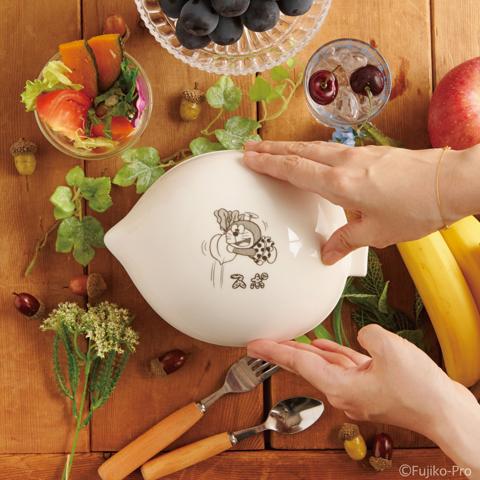 「大長編ドラえもん のび太の日本誕生」に登場する「畑のレストラン」をモチーフにしたどんぶり