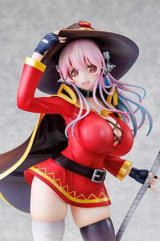 すーぱーそに子と「この素晴らしい世界に祝福を！」がコラボしたフィギュア「すーぱーそに子 めぐみんver.」（c）2006 NITRO ORIGIN（c）2019 暁なつめ・三嶋くろね／ KADOKAWA ／映画このすば製作委員会