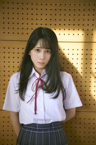 野中ここなさんの初写真集の先行カット（撮影／熊木優）