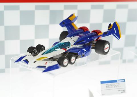 「メガホビEXPO2025」に展示された「新世紀サイバーフォーミュラ」シリーズのフィギュア