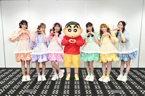 「クレヨンしんちゃん」の新主題歌「はちゃめちゃわちゃライフ！」を担当する「FRUITS ZIPPER」（C）臼井儀人／双葉社・シンエイ・テレビ朝日・ADK（C）ASOBISYSTEM Co.，Ltd.