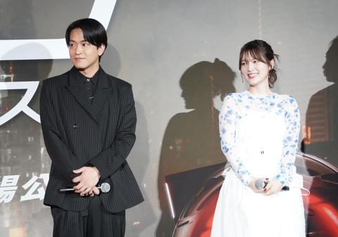 映画「トロン：アレス」のジャパンプレミアに登場した石川界人さん（左）と内田真礼さん
