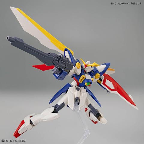 「新機動戦記ガンダムW」のウイングガンダムのガンプラ「ENTRY GRADE 1／144 ウイングガンダム」（c）創通・サンライズ