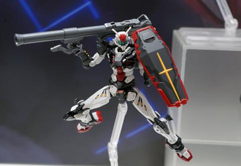 「機動戦士Gundam GQuuuuuuX」の01ガンダムのガンプラ「HG 1/144 01ガンダム」