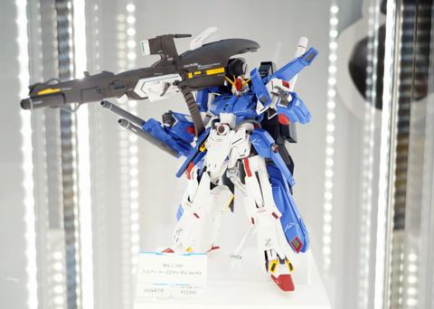 「機動戦士ガンダムZZ」のフルアーマーZZガンダムのガンプラ「MG 1/100 フルアーマーZZガンダム Ver. Ka」