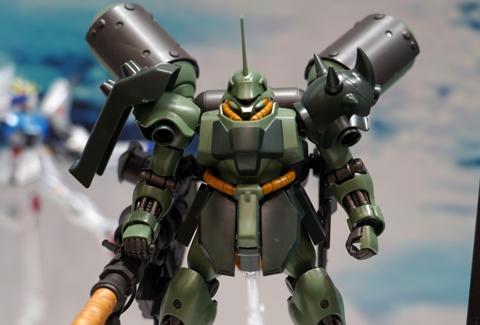 「機動戦士ガンダム 逆襲のシャア」のギラ・ドーガのガンプラ「HG 1／144 ギラ・ドーガ（重武装仕様）」