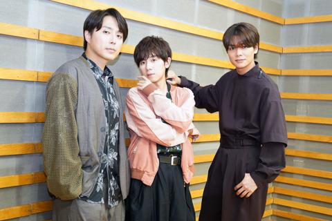 「しゃばけ」に出演する(左から)沖野晃司さん、山下大輝さん、八代拓さん