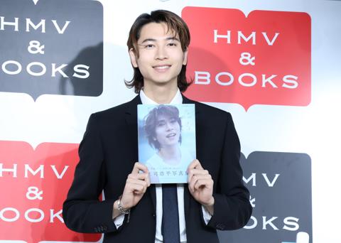 写真集「だから、ぼくは」の発売記念イベントに登壇した庄司浩平さん