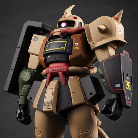 「ガンダム」シリーズのザク・デザートタイプのフィギュア「ROBOT魂<SIDE MS> MS-06D ザク・デザートタイプ ver. A.N.I.M.E. ~MS MUSEUM~」(c)創通・サンライズ