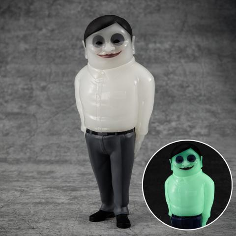 「ダンダダン」のセルポ星人のフィギュア「オカルティックソフビコレクション TVアニメ『ダンダダン』 セルポ星人 妖しく光る！？蓄光Ver.」（c）龍幸伸／集英社・ダンダダン製作委員会