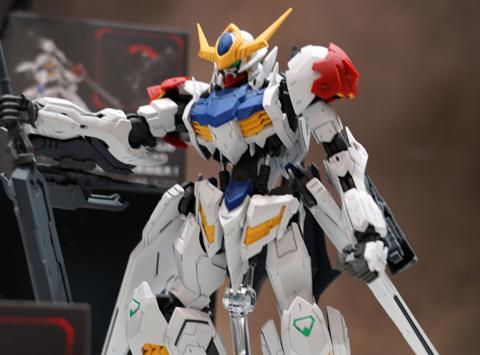 「機動戦士ガンダム 鉄血のオルフェンズ」のガンプラ「MG 1／100 ガンダムバルバトスルプス」