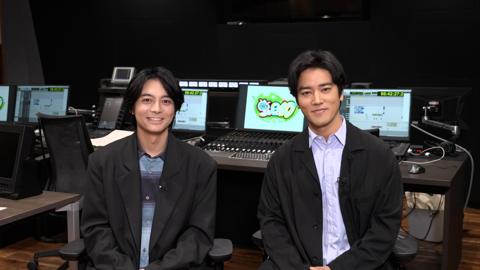 アニメ「虫日和(ムシビヨリ)~人生で大事なことは全てムシが教えてくれた~」に出演する榎木淳弥さん(左)と桐谷健太さん(c)TBS