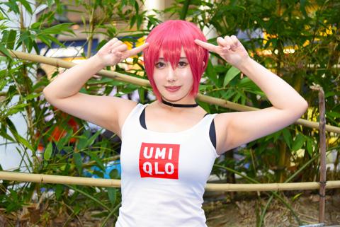 「GIGANT」のパピコのコスプレを披露した鳥海かうさん