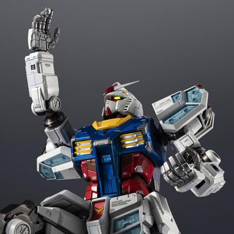 「GUNDAM：Next Universal Century」のRX-78F00／E ガンダムの玩具「超合金 RX-78F00/E ガンダム ［Re：PACKAGE］」（c）創通・サンライズ