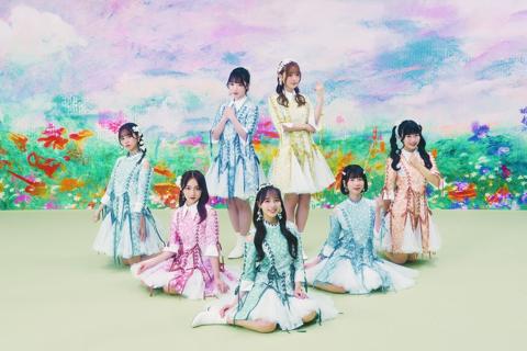 アニメ「最強の王様、二度目の人生は何をする？」の第2期のエンディングテーマを担当する「22/7」