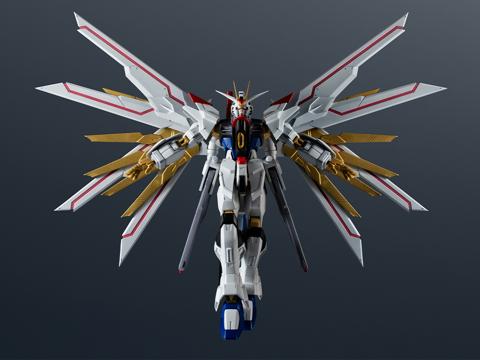 「機動戦士ガンダムSEED FREEDOM」のマイティーストライクフリーダムガンダムのフィギュア「GUNDAM UNIVERSE ZGMF／A-262PD-P MIGHTY STRIKE FREEDOM GUNDAM」（c）創通・サンライズ