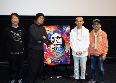 アニメ「機動警察パトレイバー アーリーデイズ」の上映会に登場した(左から)浅沼誠さん、出渕裕さん、伊藤和典さん、真木太郎さん、