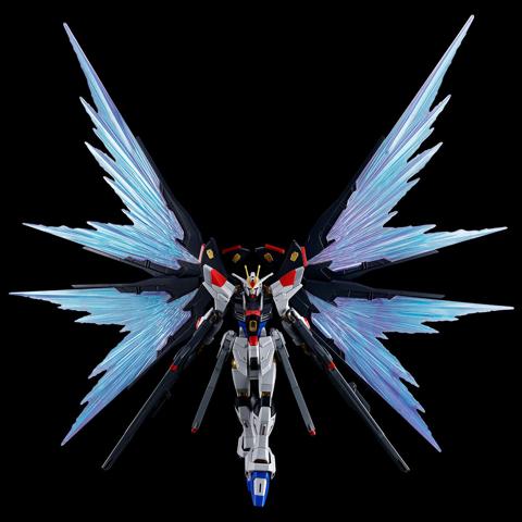 「機動戦士ガンダムSEED FREEDOM」のストライクフリーダムガンダム弐式のガンプラと光の翼エフェクトのセット「HG 1/144 ストライクフリーダムガンダム弐式&光の翼エフェクトセット」(c)創通・サンライズ