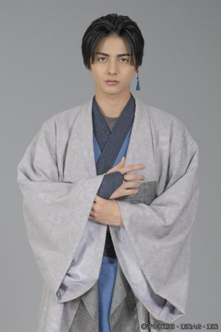 「超宇宙刑事ギャバン インフィニティ」でギャバン・ブシドー／哀哭院刹那を演じる赤羽流河さん（C）テレビ朝日・東映AG・東映