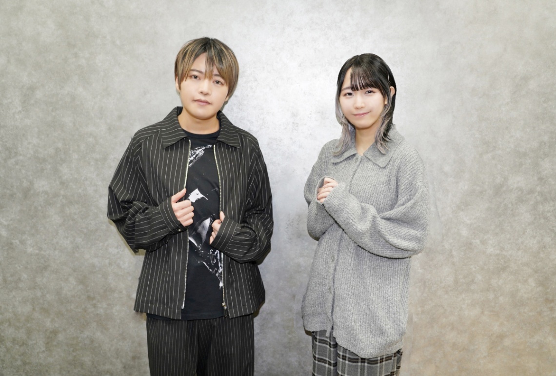 アニメ「僕の心のヤバイやつ」に出演する堀江瞬さん（左）と羊宮妃那さん