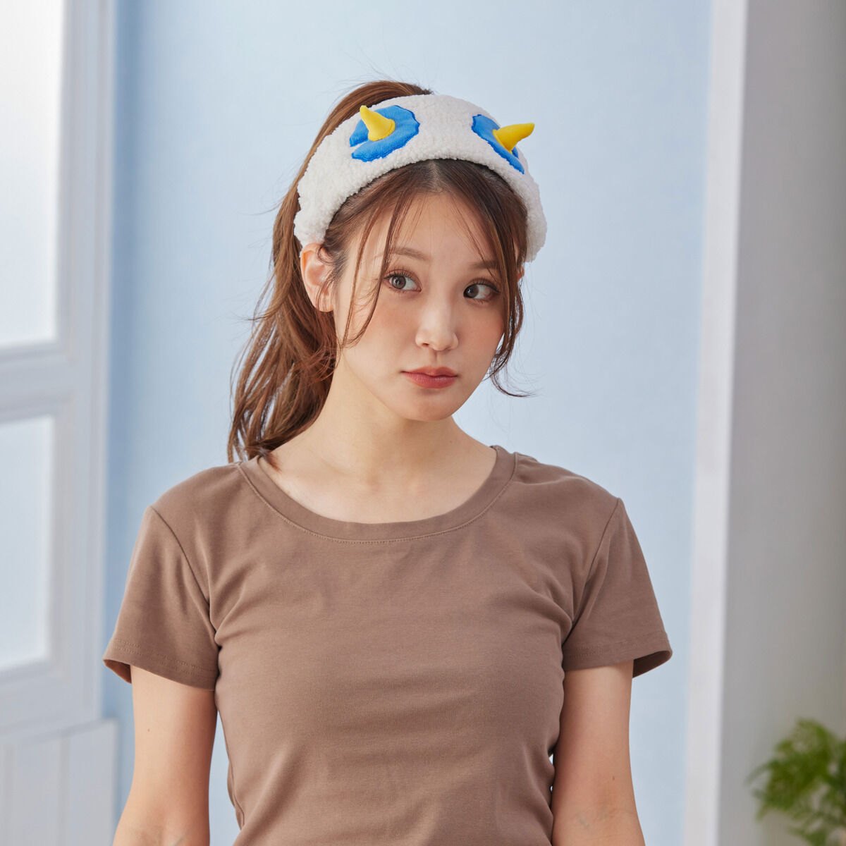 「ナンバーワン戦隊ゴジュウジャー」のブーケ、ベアックマをイメージしたヘアバンド「ナンバーワン戦隊ゴジュウジャー ヘアバンド」（c）テレビ朝日・東映AG・東映