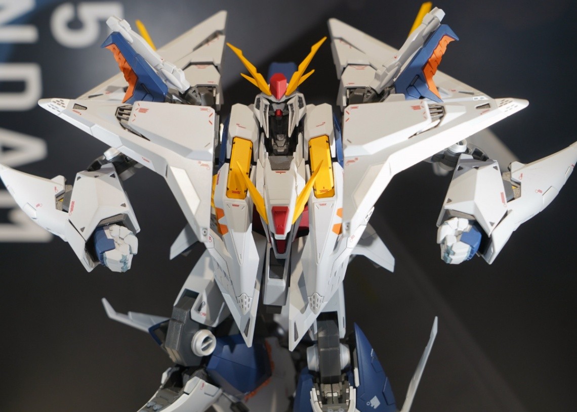 「機動戦士ガンダム 閃光のハサウェイ キルケーの魔女」のΞガンダムのフィギュア「ROBOT魂（Ka signature）＜SIDE MS＞ RX-105 Ξガンダム（機動戦士ガンダム 閃光のハサウェイ キルケーの魔女Ver.）」