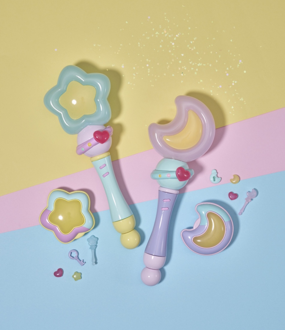 アニメ「魔法の姉妹ルルットリリィ」の玩具（C）ぴえろ・ルルットリリィ製作委員会