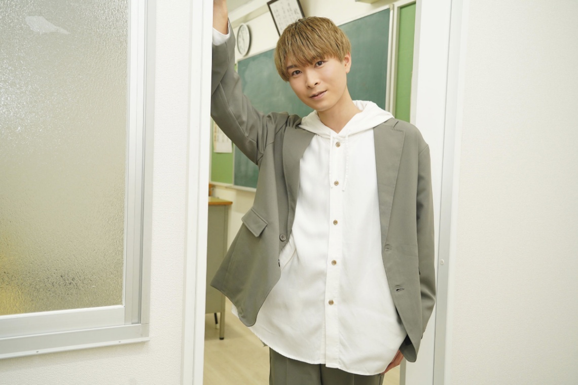 「灰原くんの強くて青春ニューゲーム」に出演する灰原夏希役の上村祐翔さん