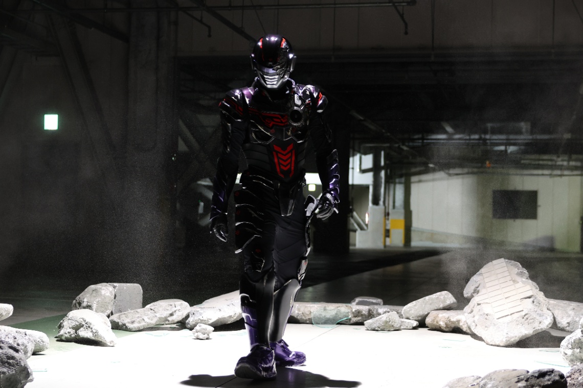 「超宇宙刑事ギャバン インフィニティ」第7話「黒いギャバン」の一場面（C）テレビ朝日・東映AG・東映