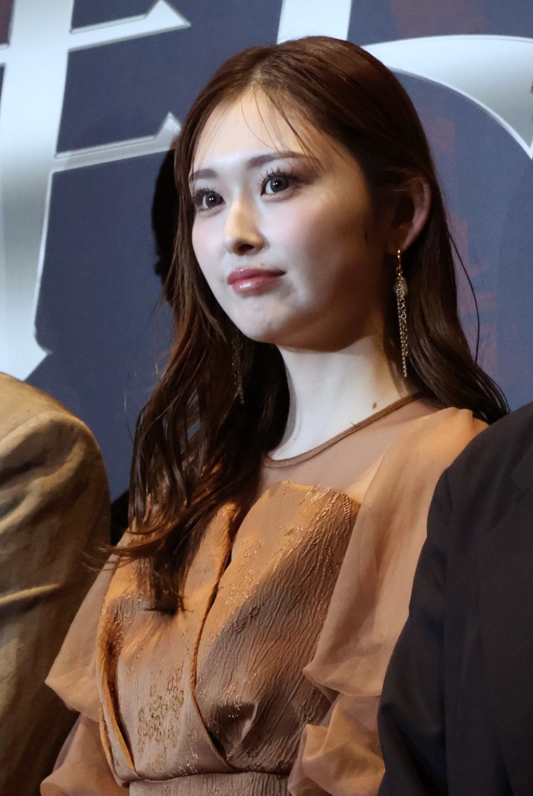 映画「アギト－超能力戦争－」の完成披露舞台あいさつに登壇したゆうちゃみさん