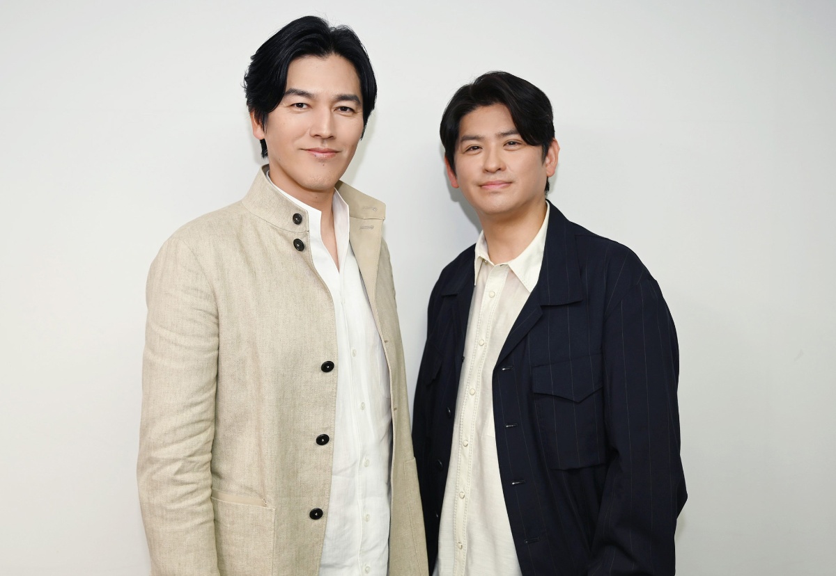 映画「アギト－超能力戦争－」氷川誠役の要潤さん（左）、津上翔一役の賀集利樹さん