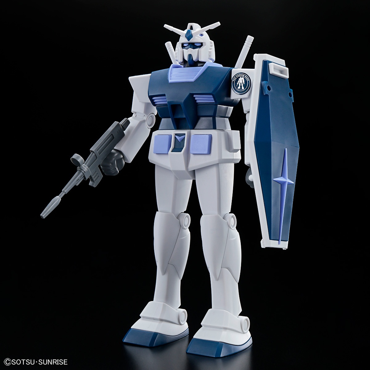 「機動戦士ガンダム」のガンプラ「ガンダムベース限定 ベストメカコレクション 1／144 RX-78-2 ガンダム（REVIVAL Ver.）［ガンダムベースカラー］」（C）創通・サンライズ