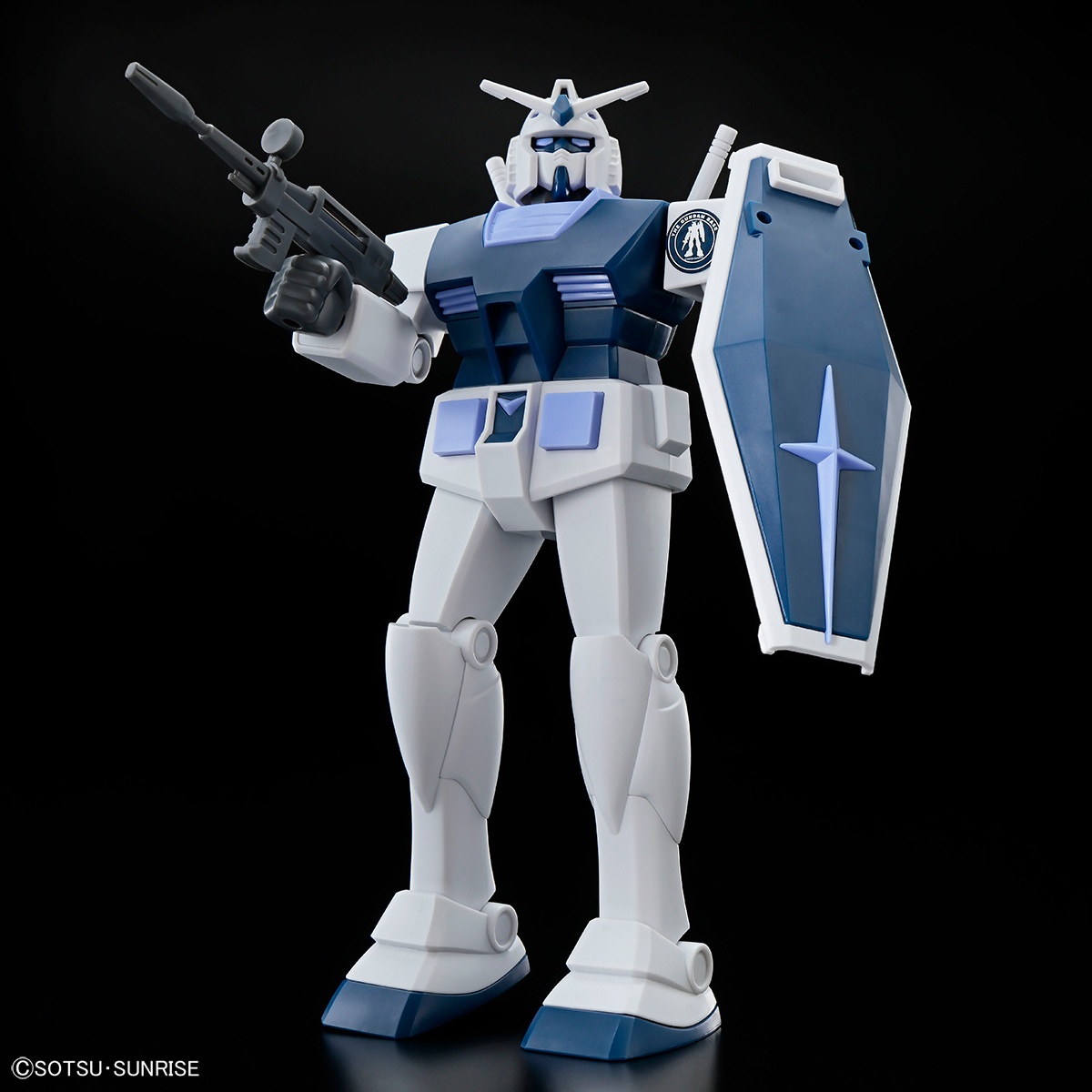 「機動戦士ガンダム」のガンプラ「ガンダムベース限定 ベストメカコレクション 1／144 RX-78-2 ガンダム（REVIVAL Ver.）［ガンダムベースカラー］」（C）創通・サンライズ