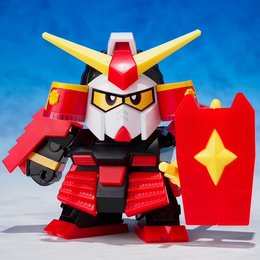 「SDガンダム」シリーズの武者頑駄無のプラモデル「元祖SDガンダムワールド 武者頑駄無（C）創通・サンライズ