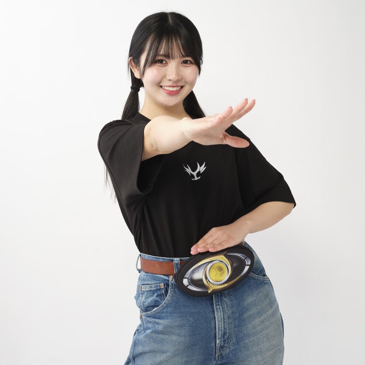 「仮面ライダーアギト」の変身ベルトをイメージしたポーチ「仮面ライダーアギト　変身ベルトデザイン　ポーチ」（C）石森プロ・東映