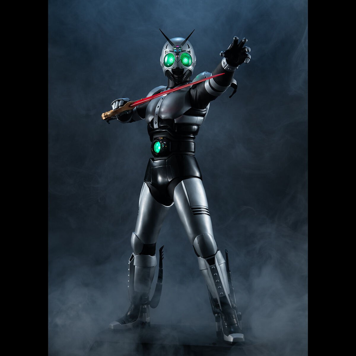 「仮面ライダーBLACK」のシャドームーンのフィギュア「Ultimate Article シャドームーン」（C）石森プロ・東映