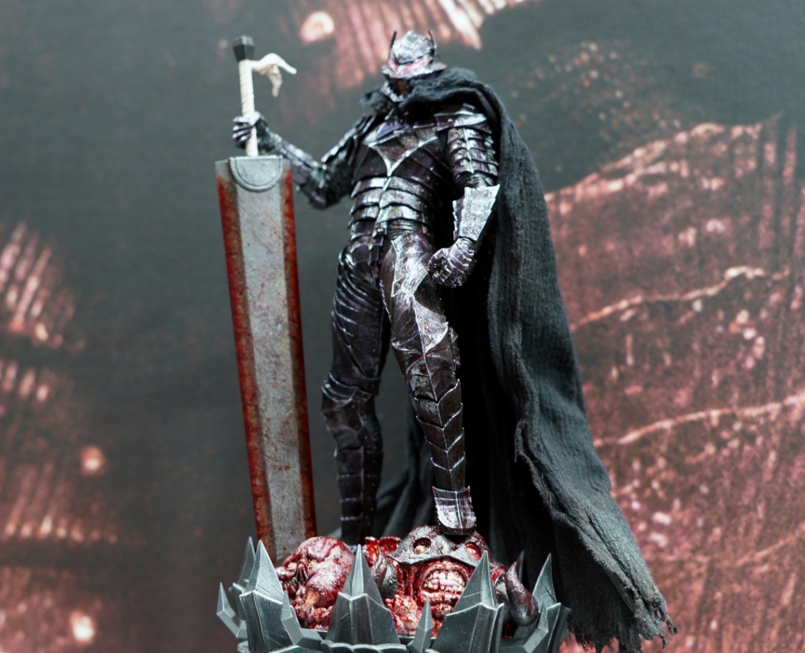 「ベルセルク」のプラモデル「BUILD ART MASTERLINE　ベルセルク ガッツ 狂戦士の甲冑 “怒り” プラスチックモデルキット」