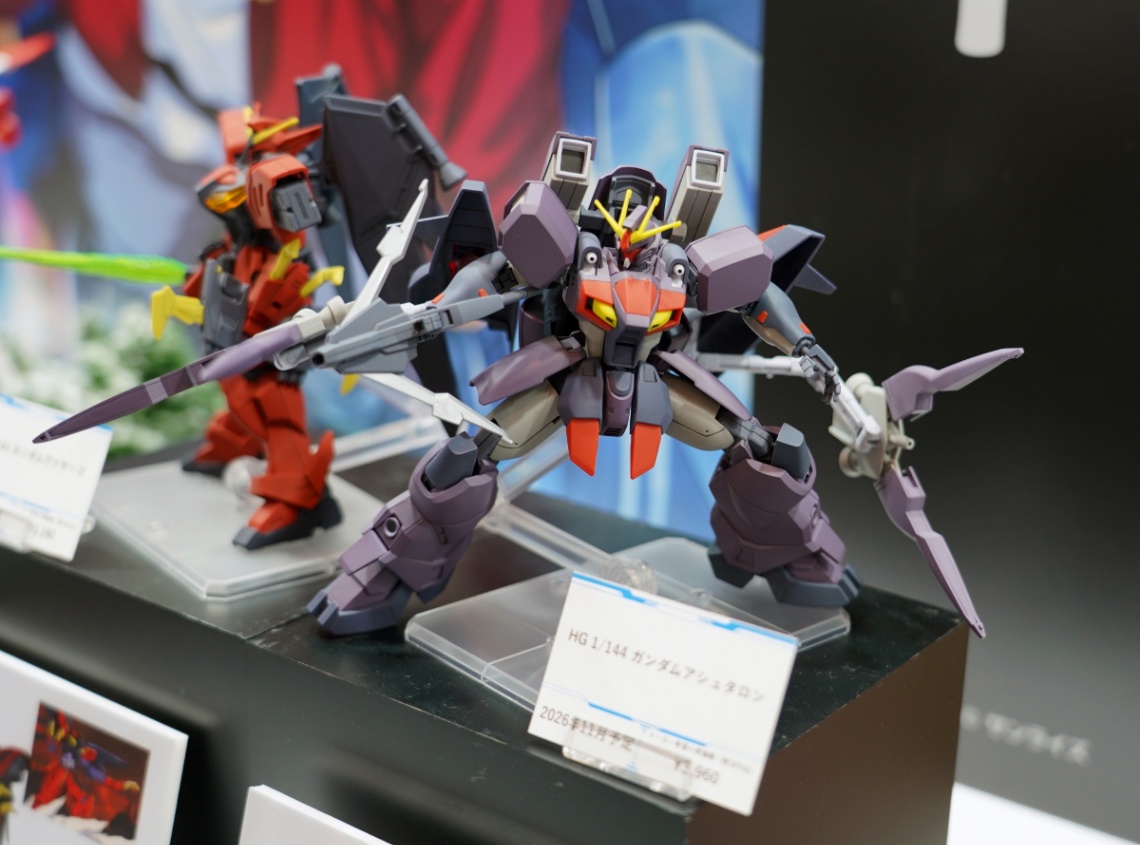 「第64回静岡ホビーショー」に展示されている「機動新世紀ガンダムX」のガンプラ