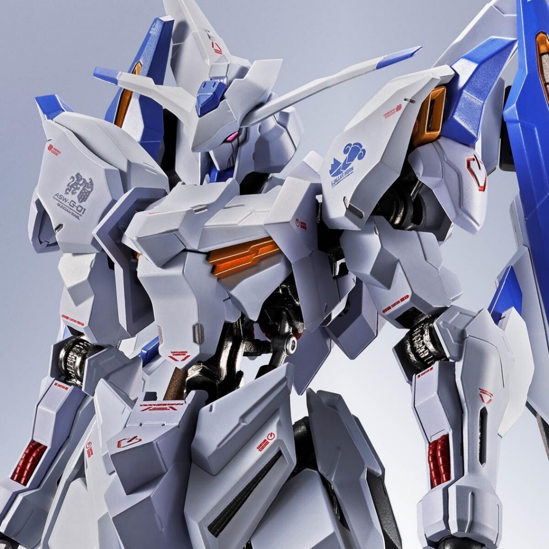 「機動戦士ガンダム 鉄血のオルフェンズ」のガンダム・バエルのフィギュア「METAL ROBOT魂＜SIDE MS＞ ガンダムバエル ［Re：Coordinate］」（C）創通・サンライズ