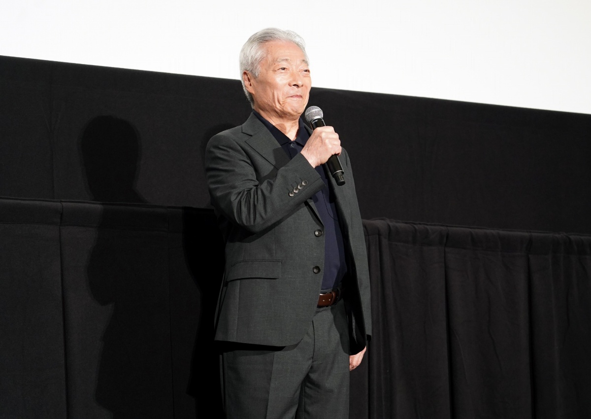 アニメ「機動警察パトレイバー EZY」の公開記念舞台あいさつにサプライズで登場した太田功役の池水通洋さん