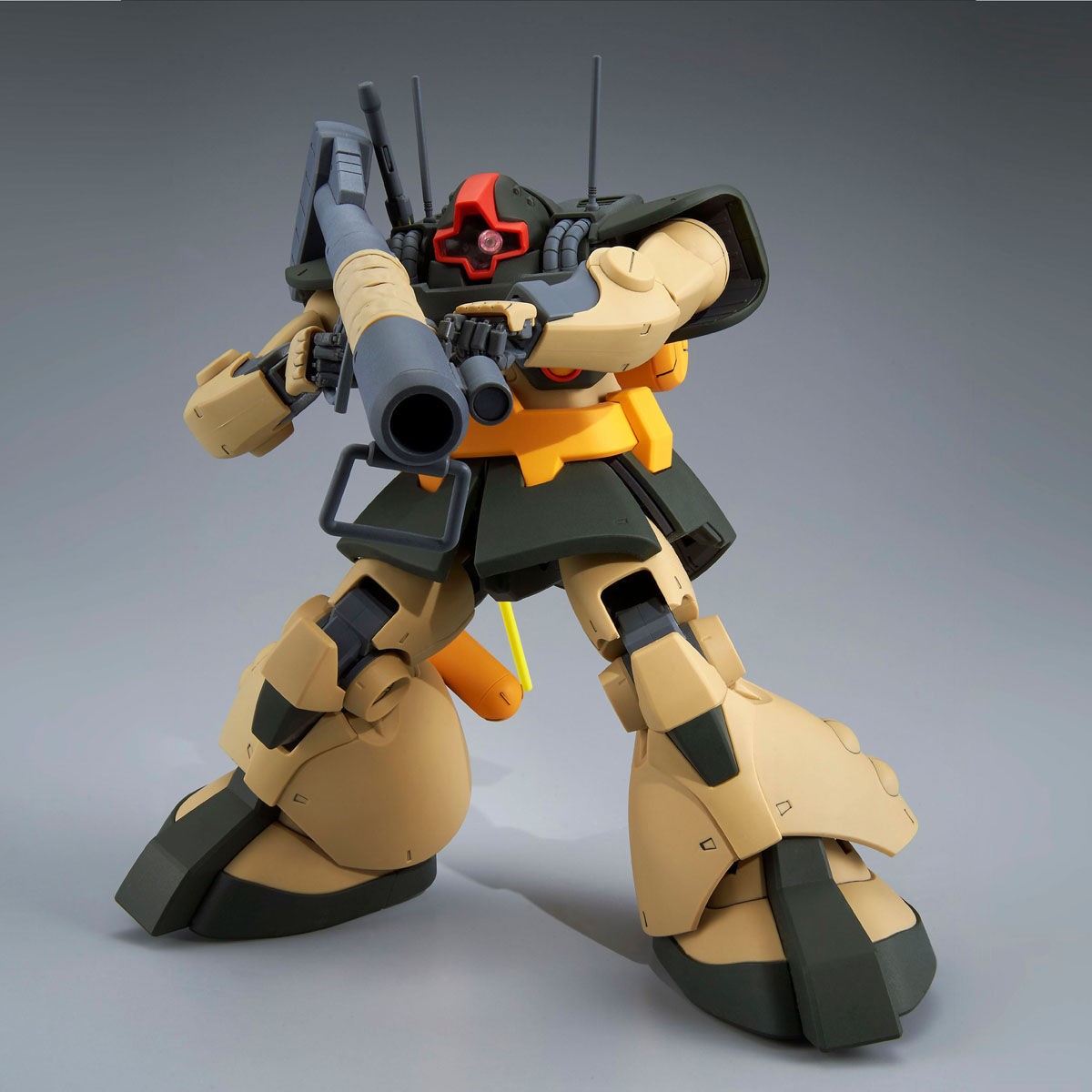 「機動戦士ガンダムZZ」のドワッジのガンプラ「MG 1／100 ドワッジ」（C）創通・サンライズ