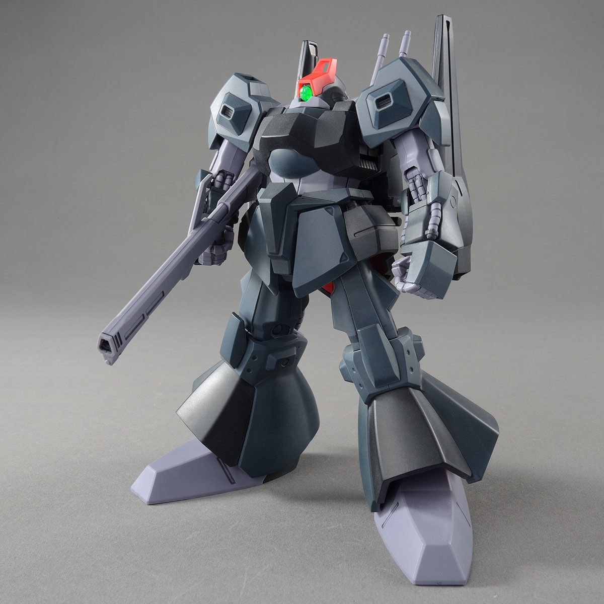 「機動戦士Zガンダム」のリック・ディアスのガンプラ「HG 1／144 リック・ディアス」（C）創通・サンライズ
