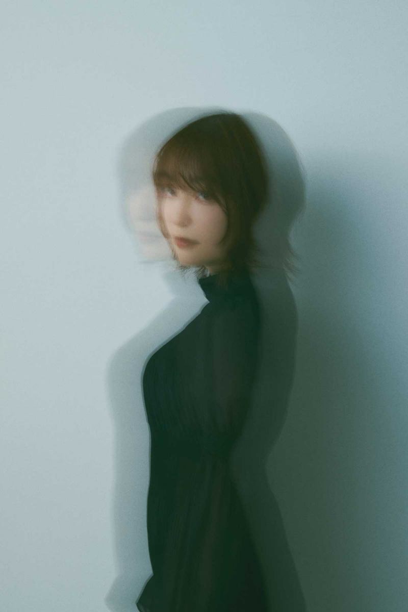 テレビアニメ「MAO」の第2クールのエンディングテーマ「揺蕩う」を担当する上田麗奈さん
