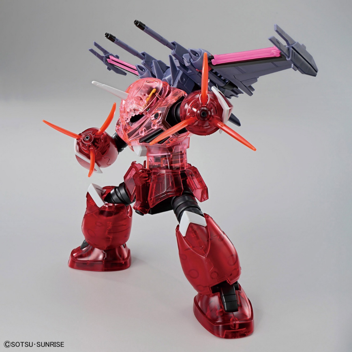 「機動戦士ガンダムSEED FREEDOM」のズゴックのガンプラ「HG 1／144 ズゴック（SEED FREEDOM Ver.）［クリアカラー］」（C）創通・サンライズ