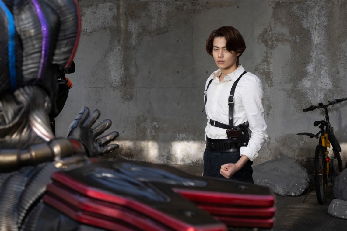「仮面ライダーゼッツ」Case42「喰う」の一場面(C)2025 石森プロ・テレビ朝日・ADK EM・東映